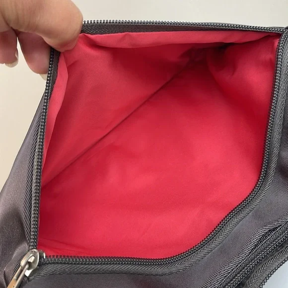 Travelon Anti-Theft Crossbody - Picture 8 of 16